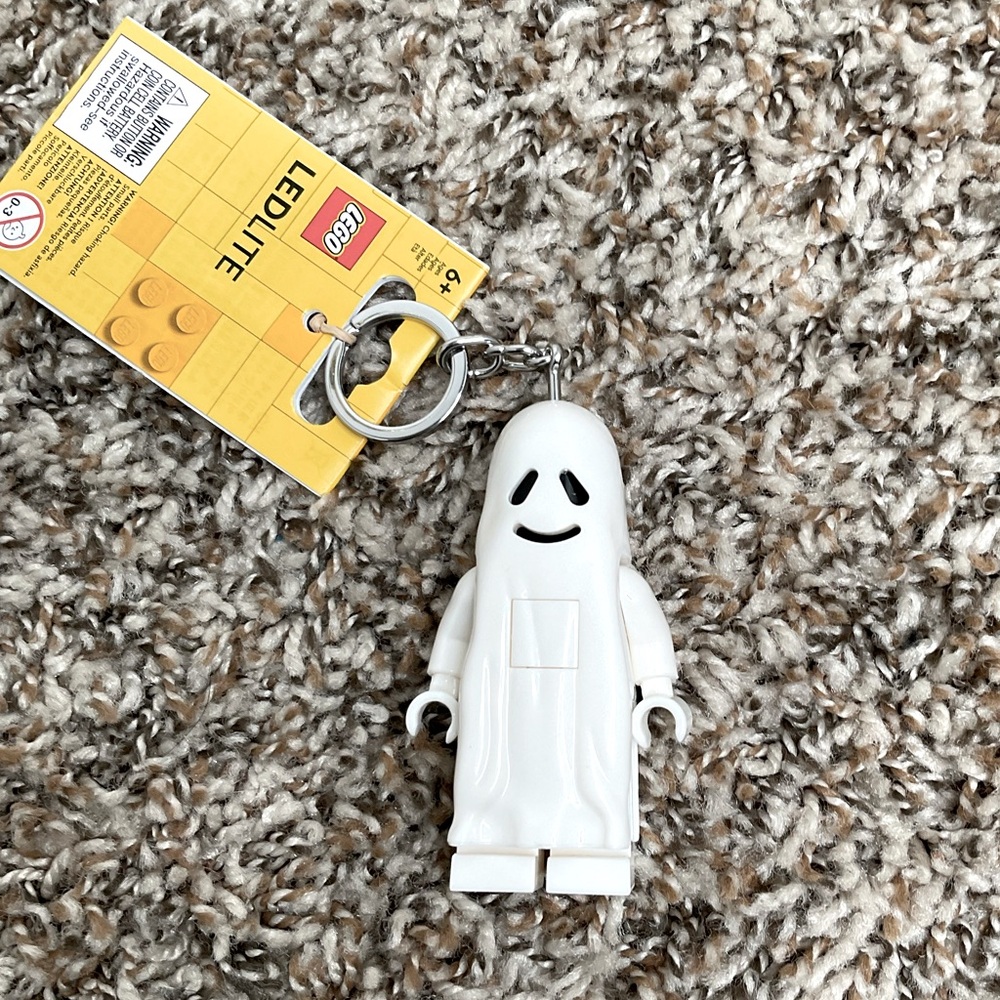 LEGO White Ghost Minifigure Keychain, 3 in, NWT